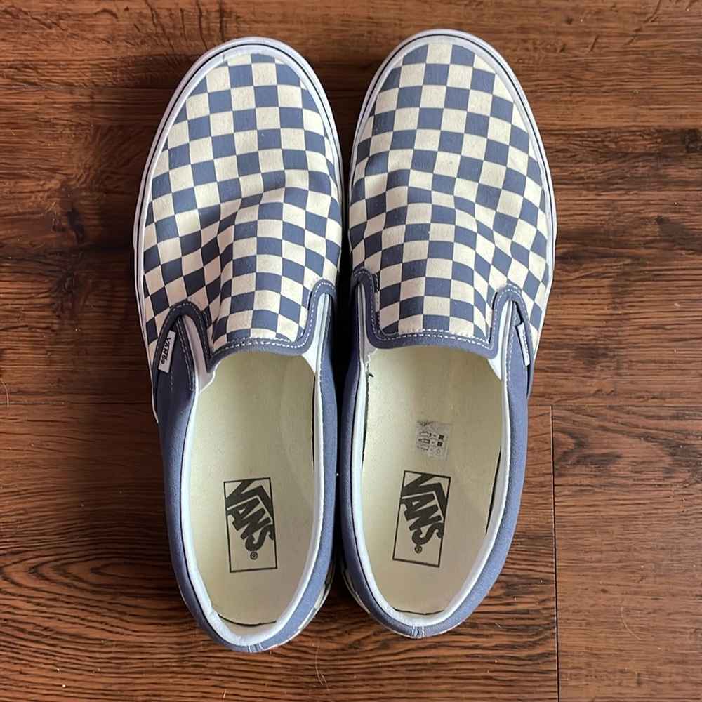 Men’s checker board vans